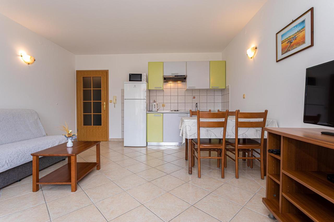 Apartments Crnekovic I Zarok Baška Zewnętrze zdjęcie