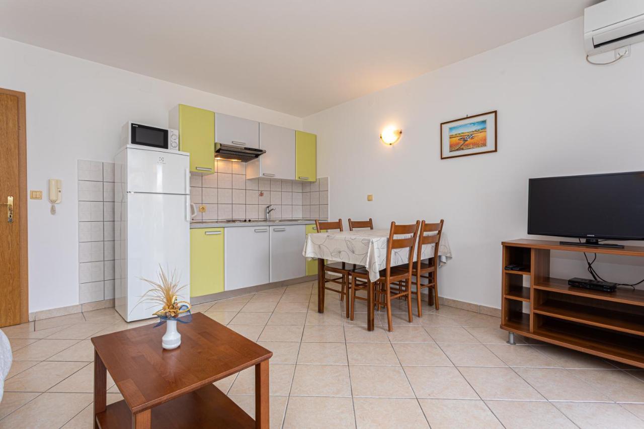 Apartments Crnekovic I Zarok Baška Zewnętrze zdjęcie